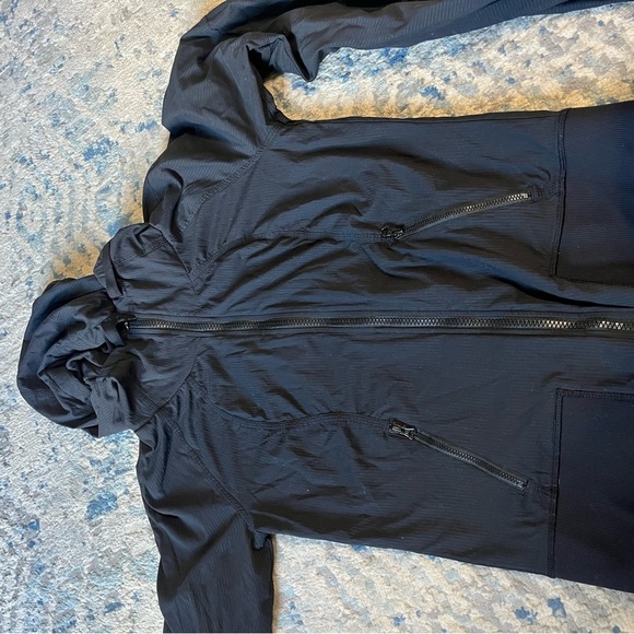 Lululemon black dance studio jacket size 6 - Picture 6 of 6